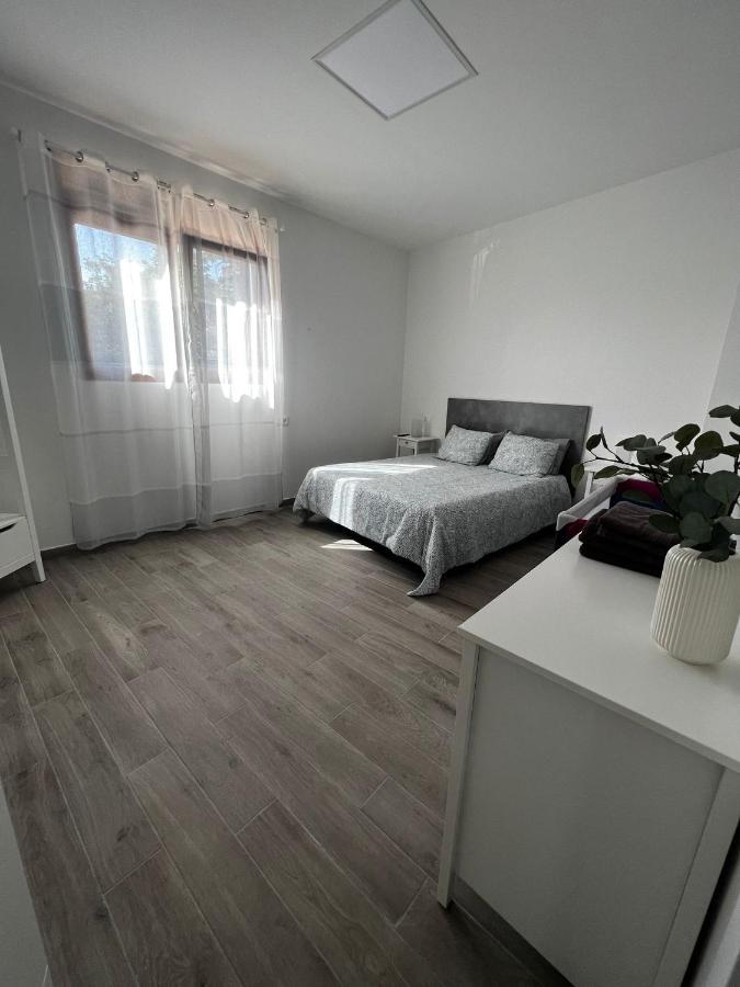 El Puente Holiday Home-Ii 8,1Kms Airport อินเกนิโอ ภายนอก รูปภาพ